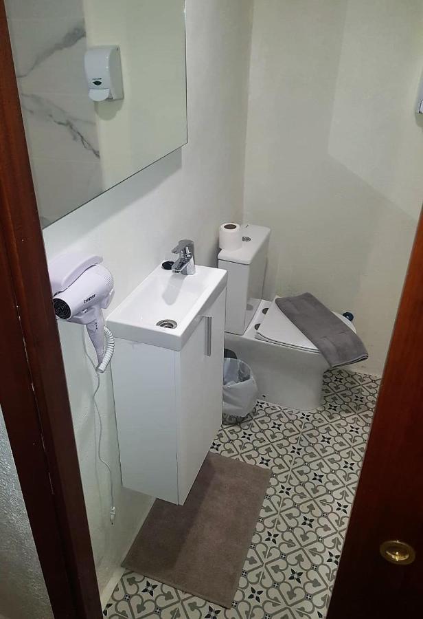 يوريت دي مار Hostal Mozaik Lloret المظهر الخارجي الصورة